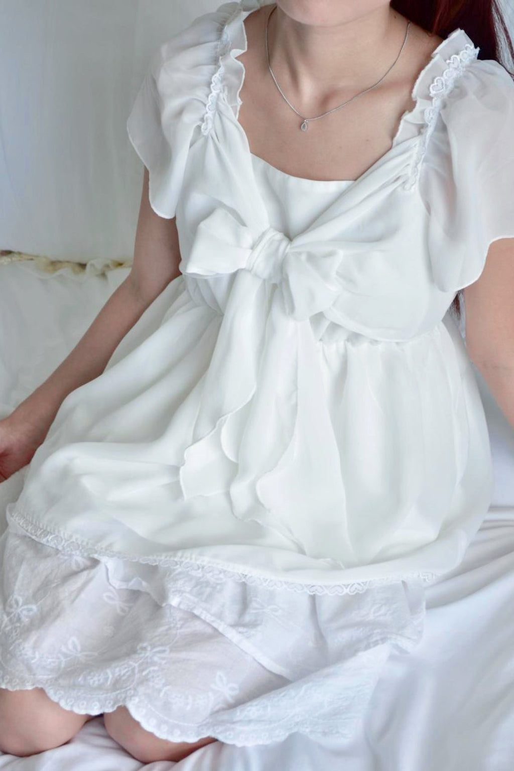 Ribbon Top White